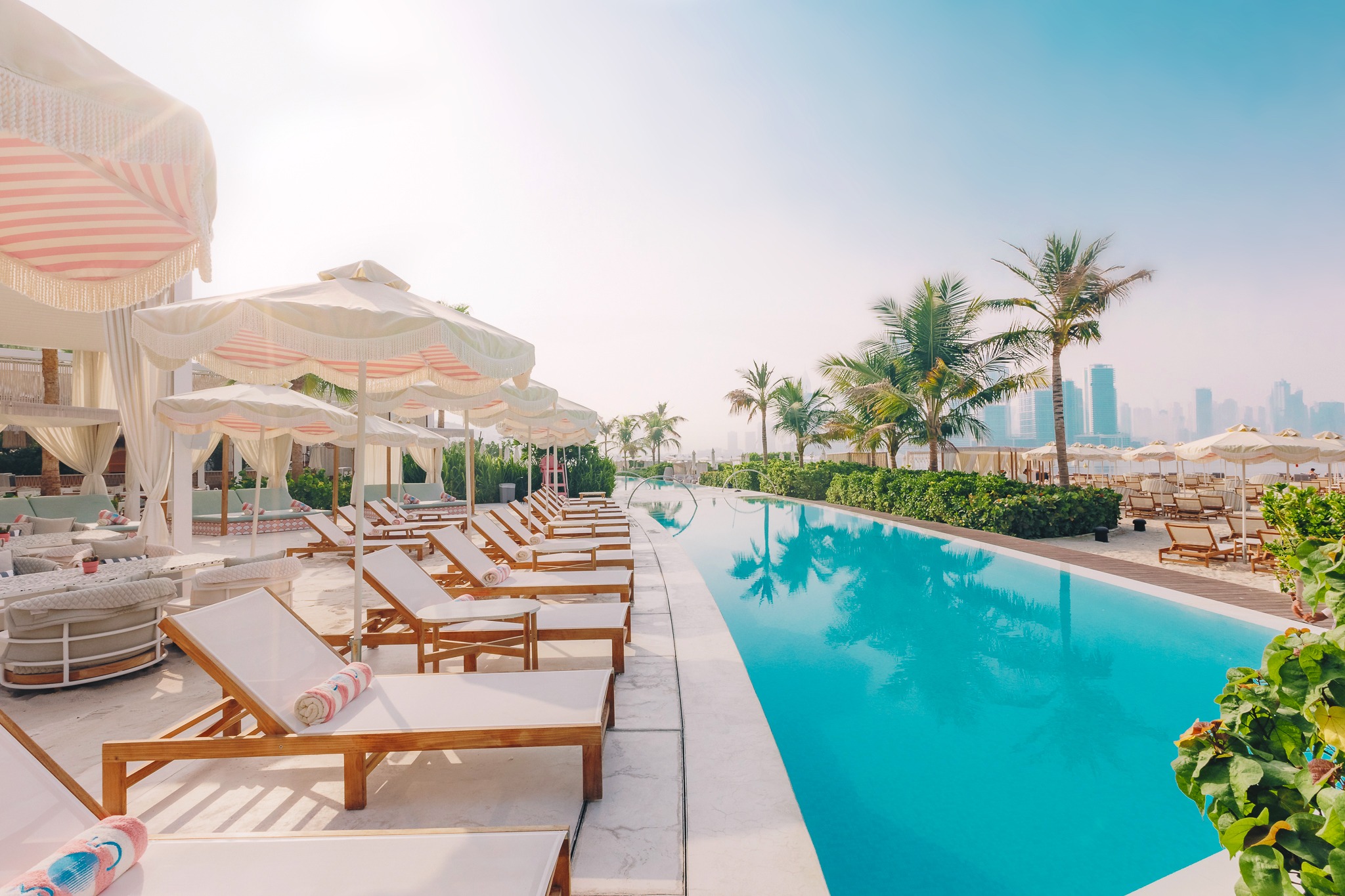 New Beach/Pool Clubs in Dubai – Top Spots Dubai | Restaurants, Things ...